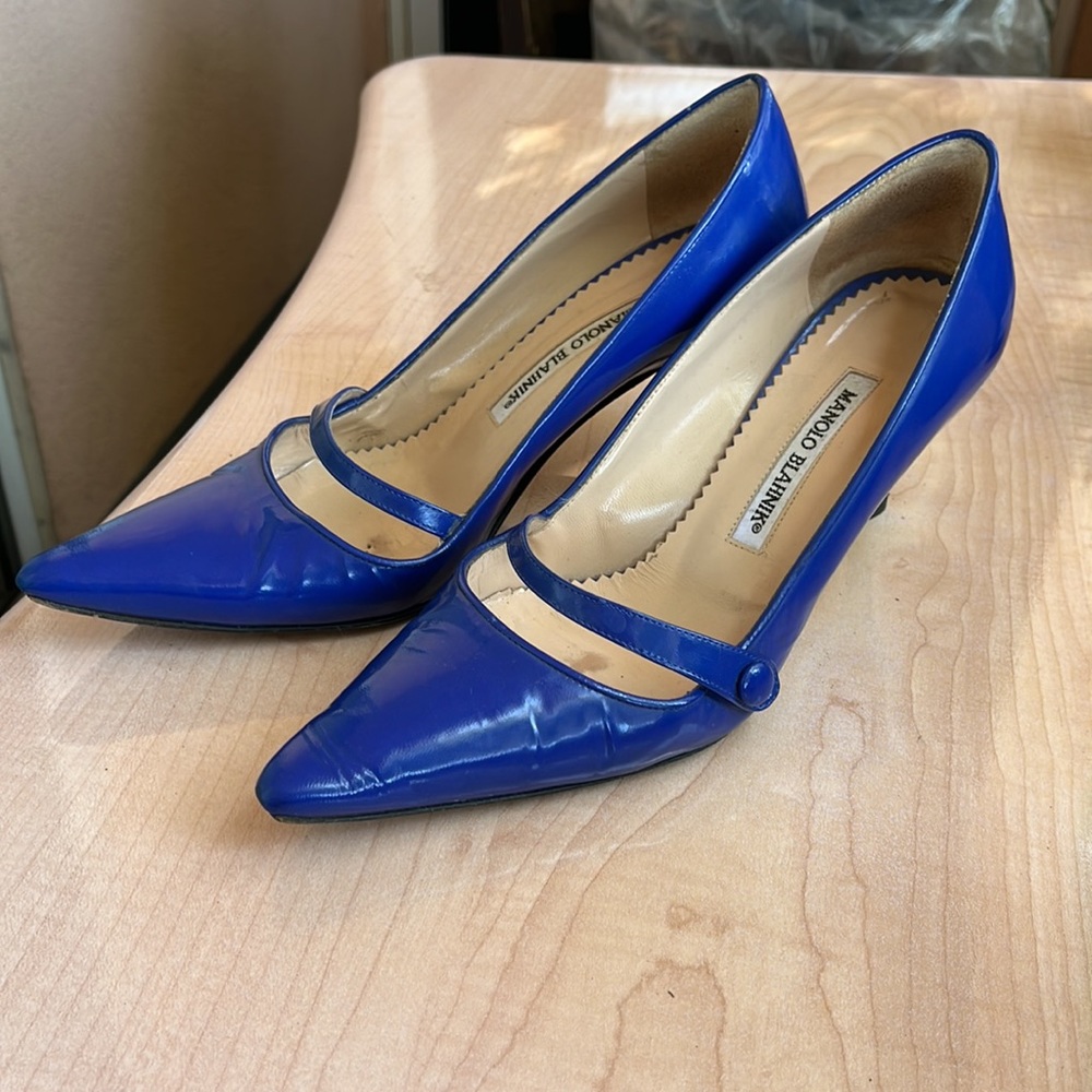 Manolo Blahnik Electric Blue Patent Mary Jane Pointed-Toe Heels - Picture 2 of 6